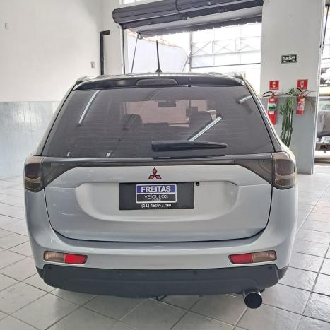 MITSUBISHI Outlander 2.0 16V 4P AUTOM�TICO, Foto 6