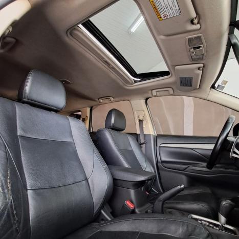 MITSUBISHI Outlander 2.0 16V 4P AUTOM�TICO, Foto 10