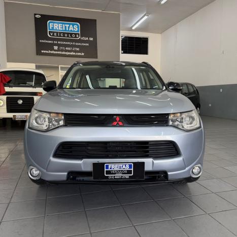 MITSUBISHI Outlander 2.0 16V 4P AUTOM�TICO, Foto 3