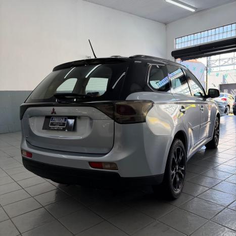 MITSUBISHI Outlander 2.0 16V 4P AUTOM�TICO, Foto 7