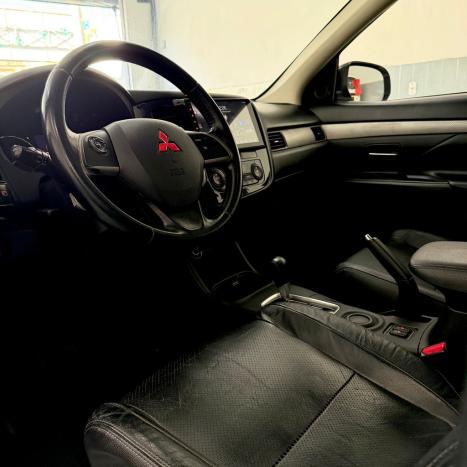 MITSUBISHI Outlander 2.0 16V 4P AUTOM�TICO, Foto 8