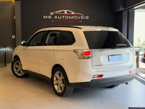 MITSUBISHI Outlander 2.0 16V 4P AUTOM�TICO, Foto 9
