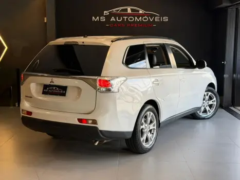 MITSUBISHI Outlander 2.0 16V 4P AUTOM�TICO, Foto 10