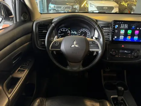 MITSUBISHI Outlander 2.0 16V 4P AUTOM�TICO, Foto 12