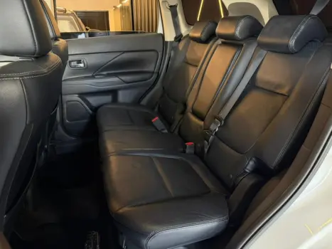 MITSUBISHI Outlander 2.0 16V 4P AUTOM�TICO, Foto 19