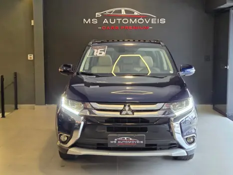 MITSUBISHI Outlander 3.0 V6 24V 4P GT 4X4 AUTOM�TICO, Foto 2