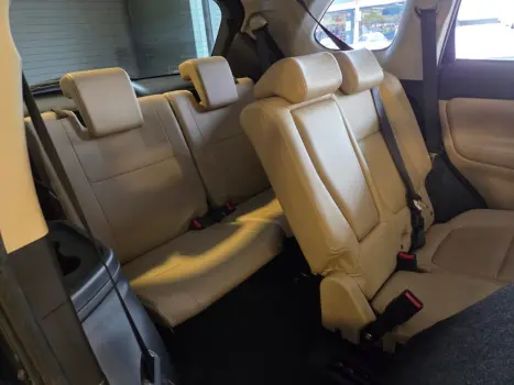 MITSUBISHI Outlander 3.0 V6 24V 4P GT 4X4 AUTOM�TICO, Foto 16