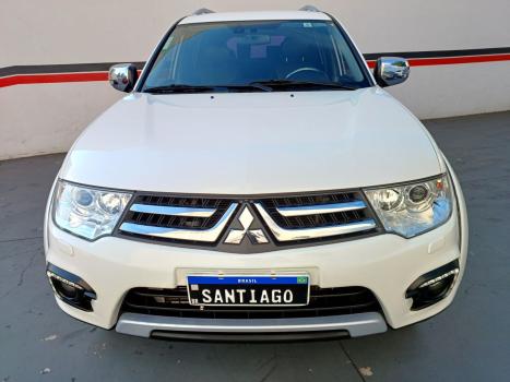 MITSUBISHI Pajero 3.2 16V 4P 4X4 7 LUGARES HPE TURBO DIESEL INTERCOOLER AUTOM�TICO, Foto 3