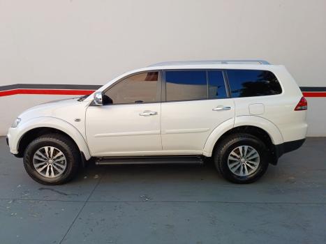 MITSUBISHI Pajero 3.2 16V 4P 4X4 7 LUGARES HPE TURBO DIESEL INTERCOOLER AUTOM�TICO, Foto 5