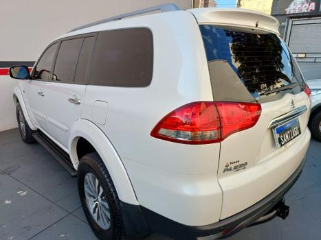 MITSUBISHI Pajero 3.2 16V 4P 4X4 7 LUGARES HPE TURBO DIESEL INTERCOOLER AUTOM�TICO, Foto 8