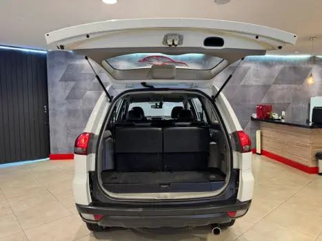 MITSUBISHI Pajero Dakar 3.5 V6 24V 4P HPE FLEX 4X4 7 LUGARES AUTOM�TICO, Foto 9