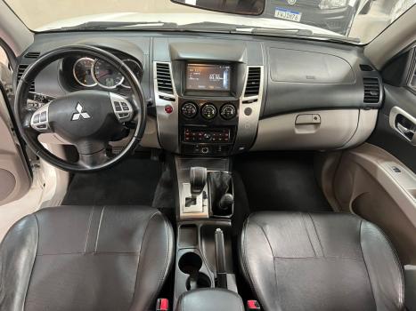 MITSUBISHI Pajero Dakar 3.5 V6 24V 4P HPE FLEX 4X4 7 LUGARES AUTOM�TICO, Foto 10