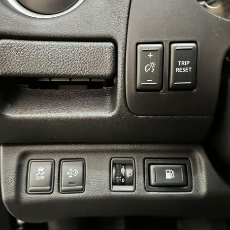 NISSAN Frontier 2.3 ATTACK CABINE DUPLA 4X4 BI-TURBO DIESEL AUTOM�TICO, Foto 18