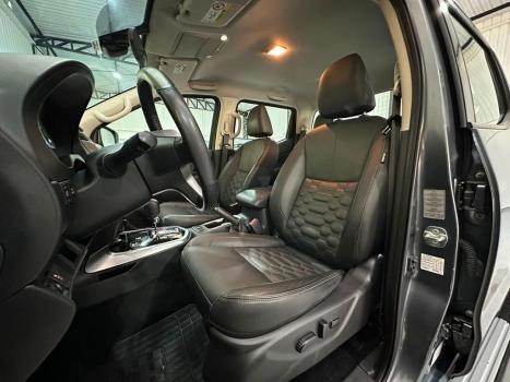 NISSAN Frontier 2.3 16V XE 4X4 CABINE DUPLA BI-TURBO DIESEL AUTOM�TICO, Foto 7