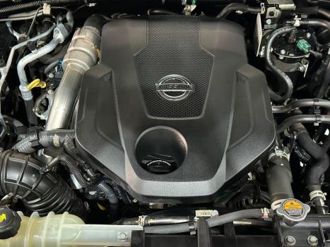 NISSAN Frontier 2.3 16V XE 4X4 CABINE DUPLA BI-TURBO DIESEL AUTOM�TICO, Foto 17