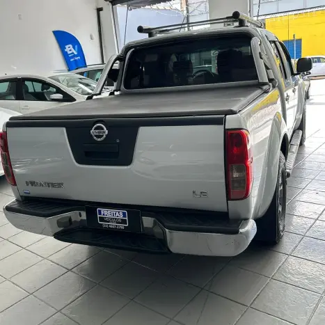 NISSAN Frontier 2.5 4X4 LE CABINE DUPLA TURBO DIESEL AUTOM�TICO, Foto 6