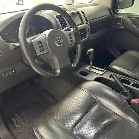 NISSAN Frontier 2.5 4X4 LE CABINE DUPLA TURBO DIESEL AUTOM�TICO, Foto 7