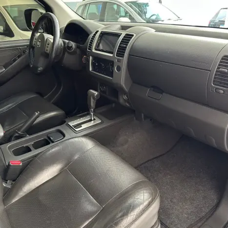 NISSAN Frontier 2.5 4X4 LE CABINE DUPLA TURBO DIESEL AUTOM�TICO, Foto 8