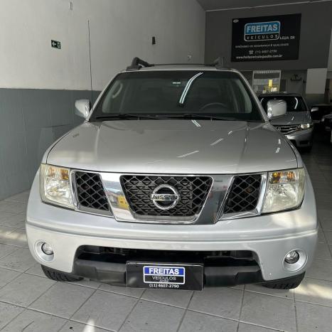 NISSAN Frontier 2.5 4X4 LE CABINE DUPLA TURBO DIESEL AUTOM�TICO, Foto 2