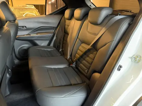 NISSAN Kicks 1.6 16V 4P FLEXSTART EXCLUSIVE XTRONIC AUTOM�TICO CVT, Foto 14