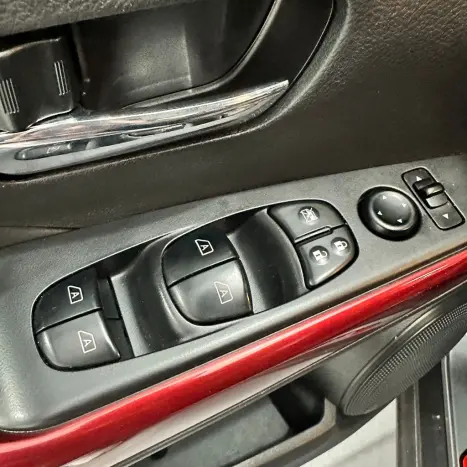 NISSAN Kicks 1.6 16V 4P FLEXSTART XPLAY XTRONIC AUTOM�TICO CVT, Foto 18