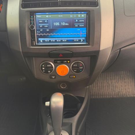 NISSAN Livina 1.8 16V 4P SL FLEX AUTOM�TICO, Foto 13
