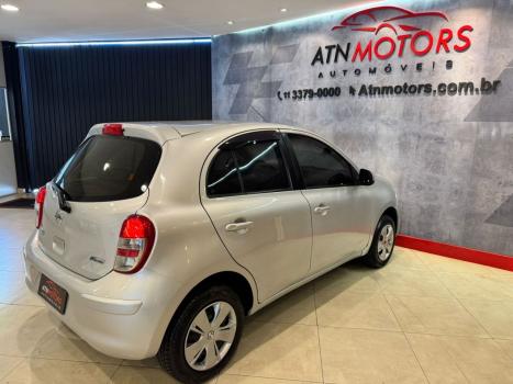 NISSAN March 1.0 16V 4P S FLEX, Foto 2