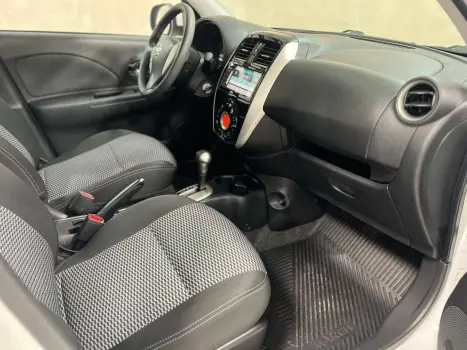 NISSAN March 1.6 16V 4P SL FLEX, Foto 12