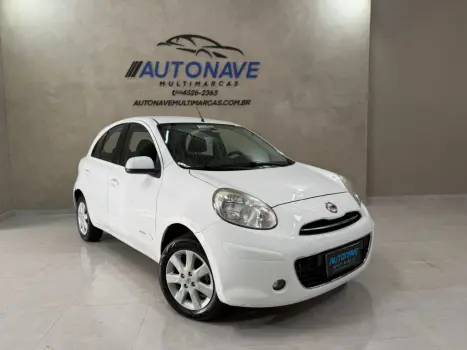 NISSAN March 1.6 16V 4P SV FLEX, Foto 2
