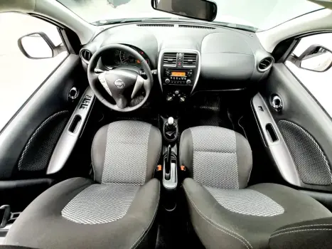 NISSAN March 1.6 16V 4P SV FLEX, Foto 5