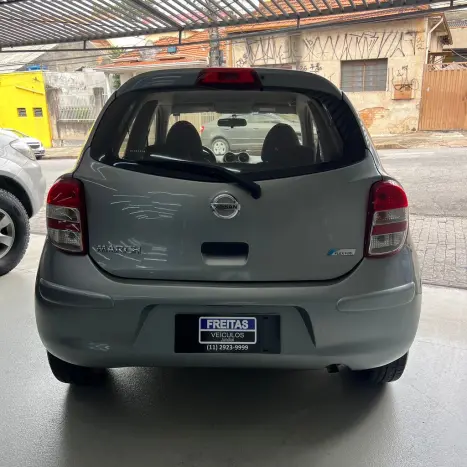 NISSAN March 1.6 16V 4P SV FLEX, Foto 11