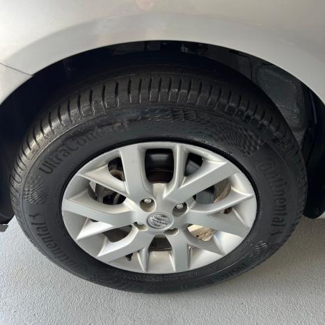 NISSAN Versa Sedan 1.6 16V 4P FLEX SV, Foto 12
