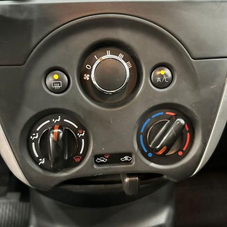 NISSAN Versa Sedan 1.6 16V 4P SV FLEX XTRONIC AUTOM�TICO CVT, Foto 12