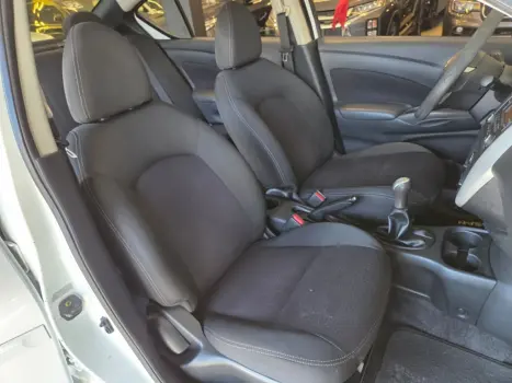NISSAN Versa Sedan 1.6 16V 4P SV FLEX XTRONIC AUTOM�TICO CVT, Foto 13