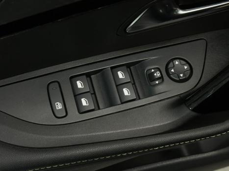 PEUGEOT 2008 1.0 12V 4P FLEX TURBO 200 GT AUTOMÁTICO CVT, Foto 17