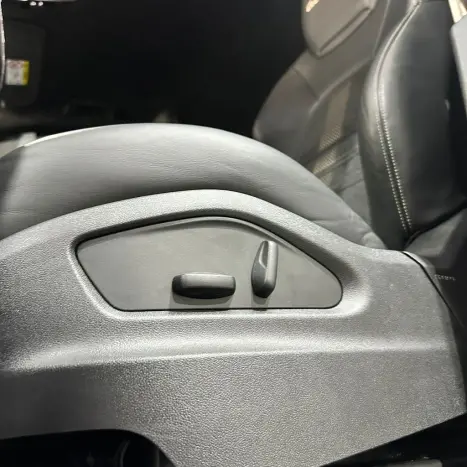 PORSCHE Cayenne 4.0 V8 32V 4P GT COUP� AWD TURBO S AUTOM�TICO TIPTRONIC S, Foto 35