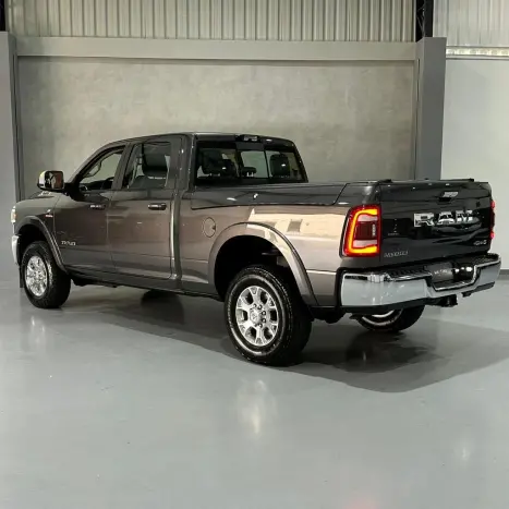 RAM 3500 6.7 I6 LARAMIE CABINE DUPLA TURBO DIESEL AUTOM�TICO, Foto 6