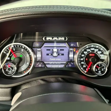 RAM 3500 6.7 I6 LARAMIE CABINE DUPLA TURBO DIESEL AUTOM�TICO, Foto 13