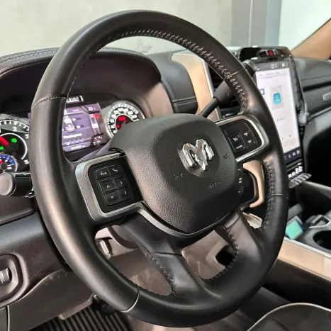 RAM 3500 6.7 I6 LARAMIE CABINE DUPLA TURBO DIESEL AUTOM�TICO, Foto 22