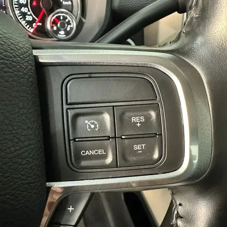 RAM 3500 6.7 I6 LARAMIE CABINE DUPLA TURBO DIESEL AUTOM�TICO, Foto 24