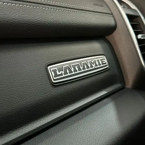 RAM 3500 6.7 I6 LARAMIE CABINE DUPLA TURBO DIESEL AUTOM�TICO, Foto 27