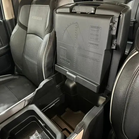 RAM 3500 6.7 I6 LARAMIE CABINE DUPLA TURBO DIESEL AUTOM�TICO, Foto 28