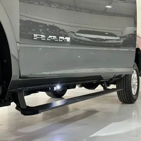 RAM 3500 6.7 I6 LARAMIE CABINE DUPLA TURBO DIESEL AUTOM�TICO, Foto 38