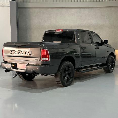RAM Classic 5.7 V8 32V 4P HEMI LARAMIE AUTOMTICO, Foto 4