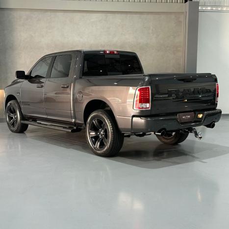 RAM Classic 5.7 V8 32V 4P HEMI LARAMIE AUTOMTICO, Foto 6