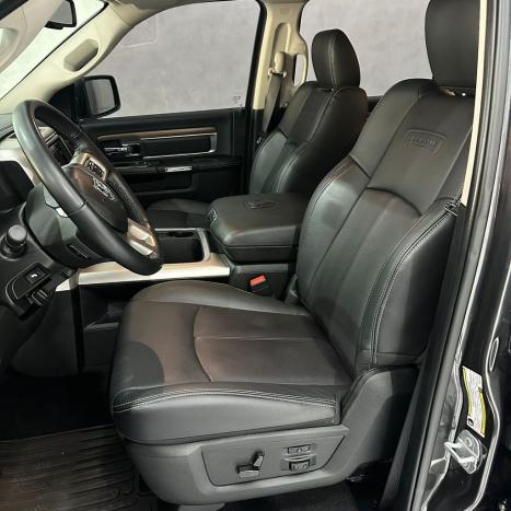 RAM Classic 5.7 V8 32V 4P HEMI LARAMIE AUTOMTICO, Foto 36