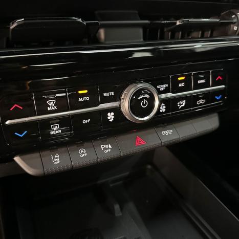 RAM Rampage 2.0 4P HURRICANE 4 TURBO R/T 4X4 AUTOM�TICO, Foto 17