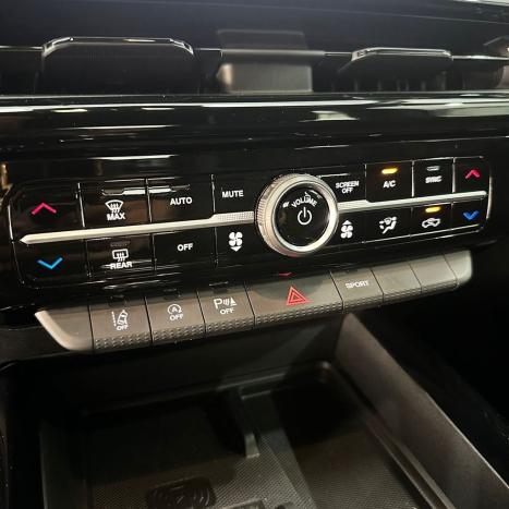 RAM Rampage 2.0 4P HURRICANE 4 TURBO REBEL 4X4 AUTOM�TICO, Foto 13