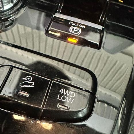 RAM Rampage 2.0 4P HURRICANE 4 TURBO REBEL 4X4 AUTOM�TICO, Foto 19