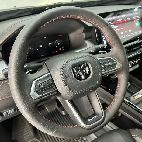 RAM Rampage 2.0 4P HURRICANE 4 TURBO R/T 4X4 AUTOM�TICO, Foto 19